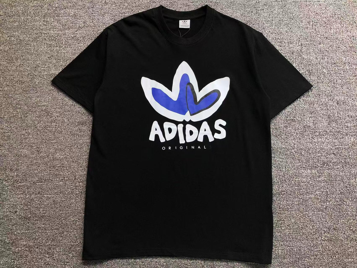 Camiseta Adidas Trefoil Blur Logo Off White