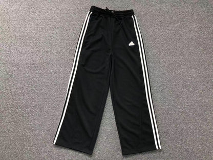 Calça Adidas Classic 3-Stripes Track Pants