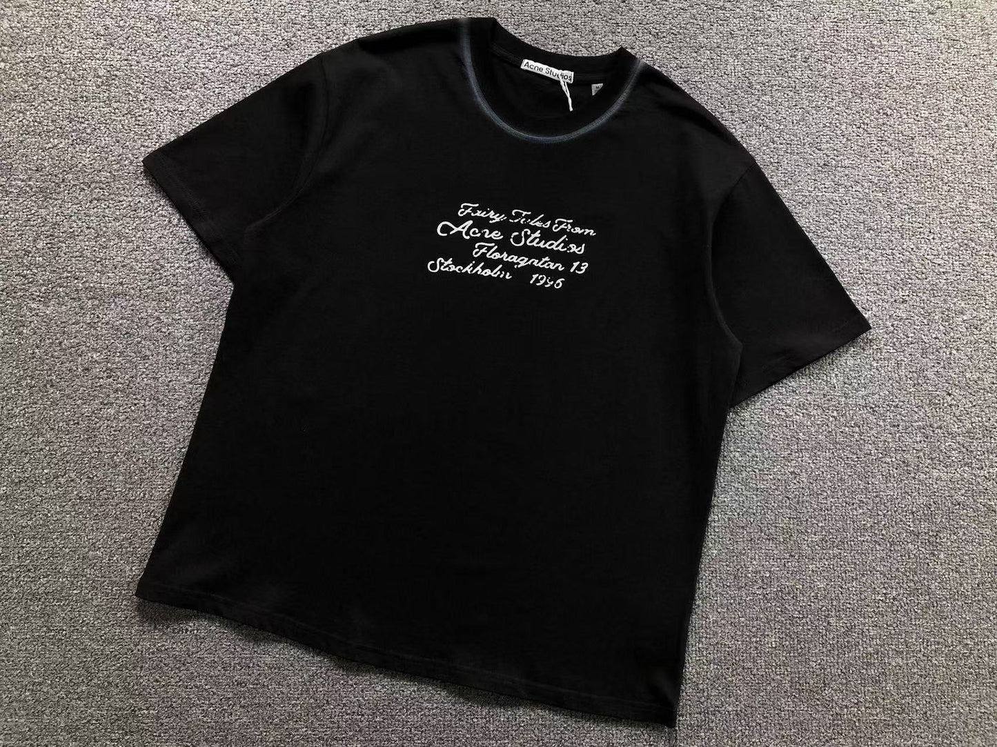 Camiseta Acne Studios Floralgatan 13