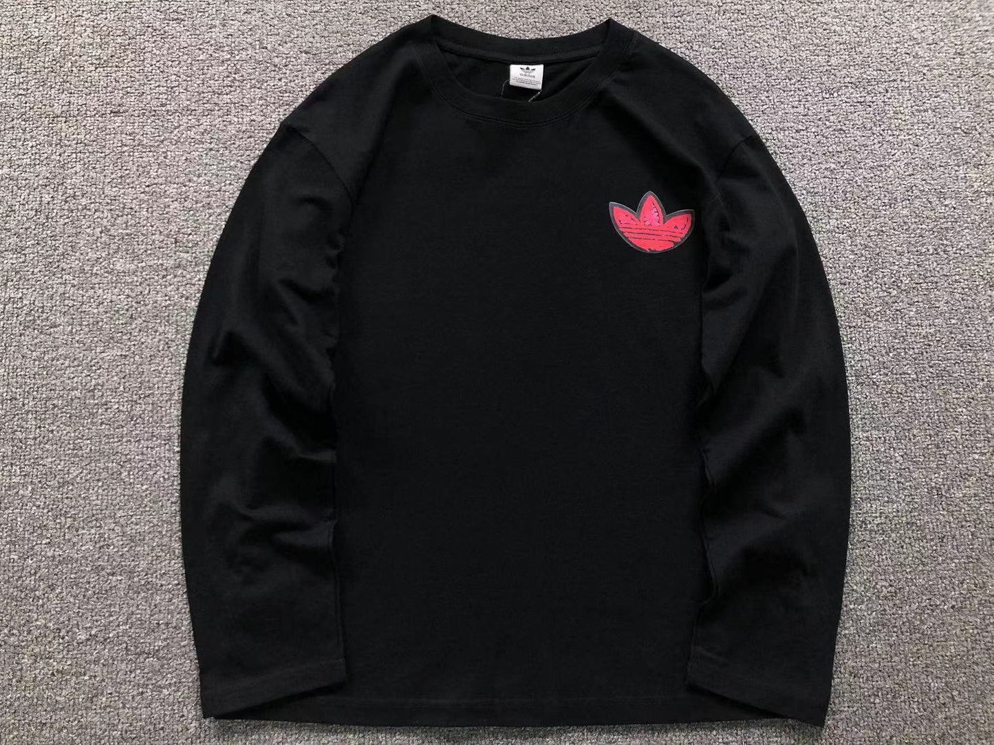 Moletom Adidas Red Badge Crew