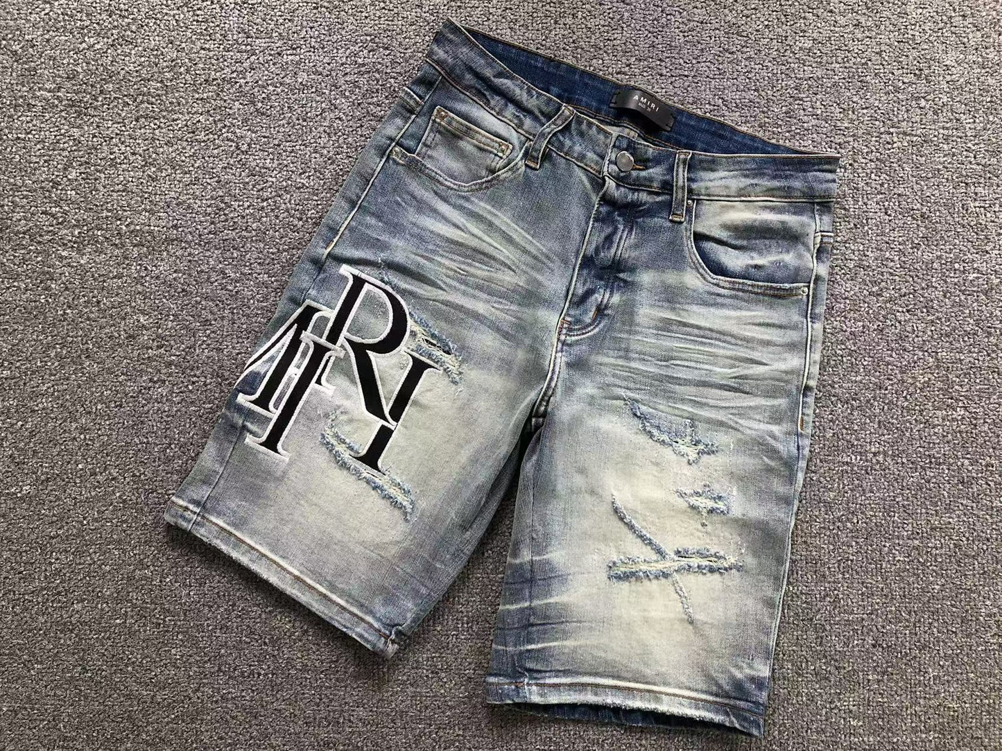 Bermuda Jeans AMIRI Distressed Monogram
