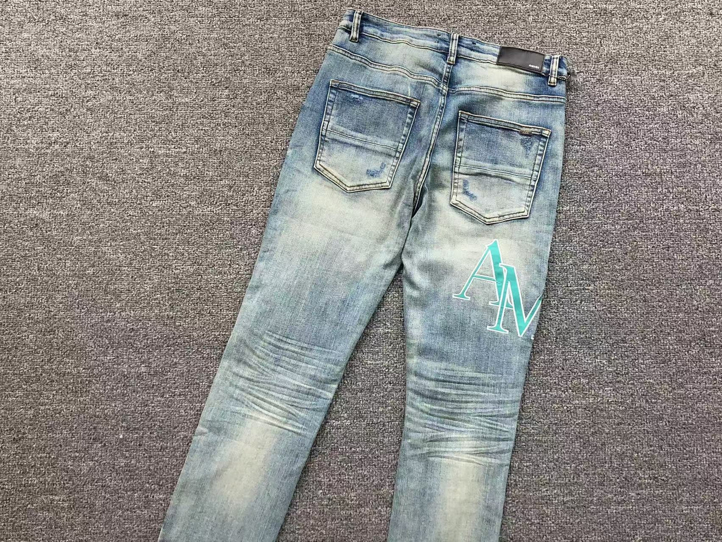 Calça AMIRI TR Ice Blue Distressed Denim
