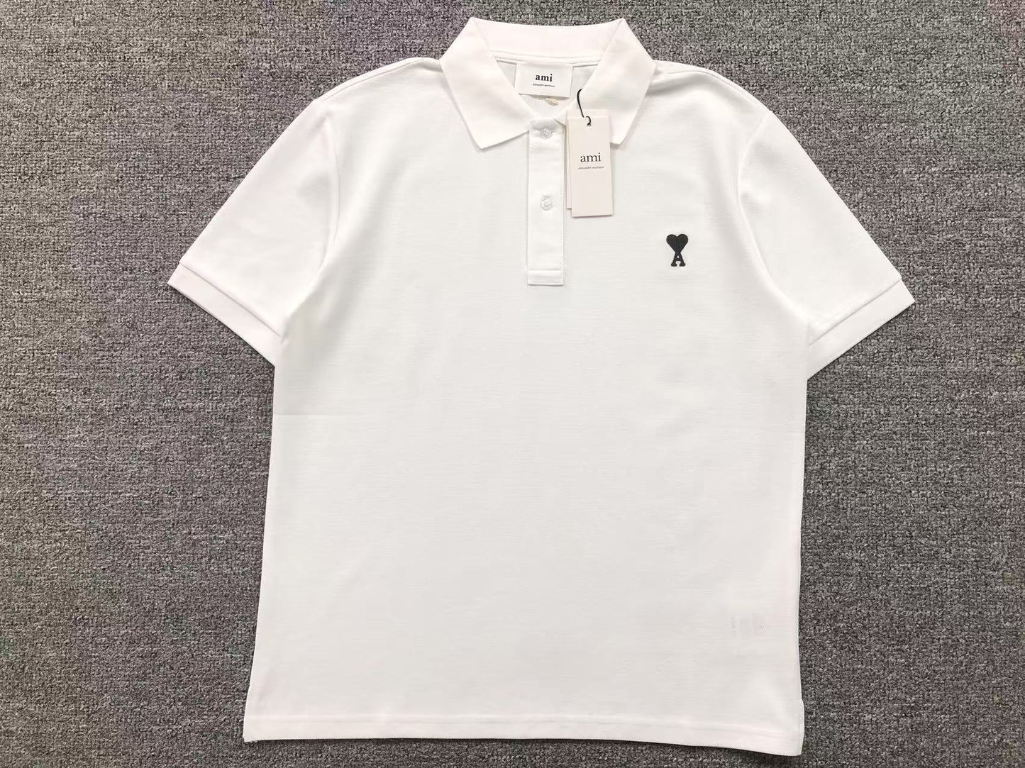 Camiseta Polo AMI Paris Piquet Logo Coração
