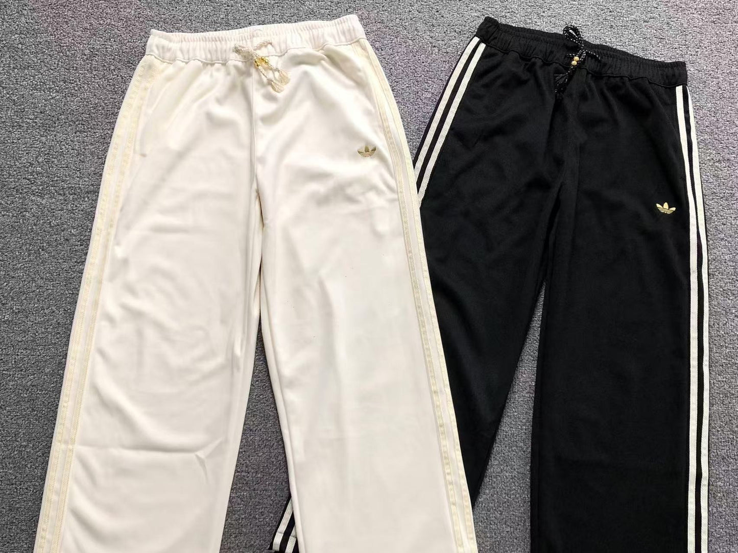 Calça Adidas Luxury Wide Pants