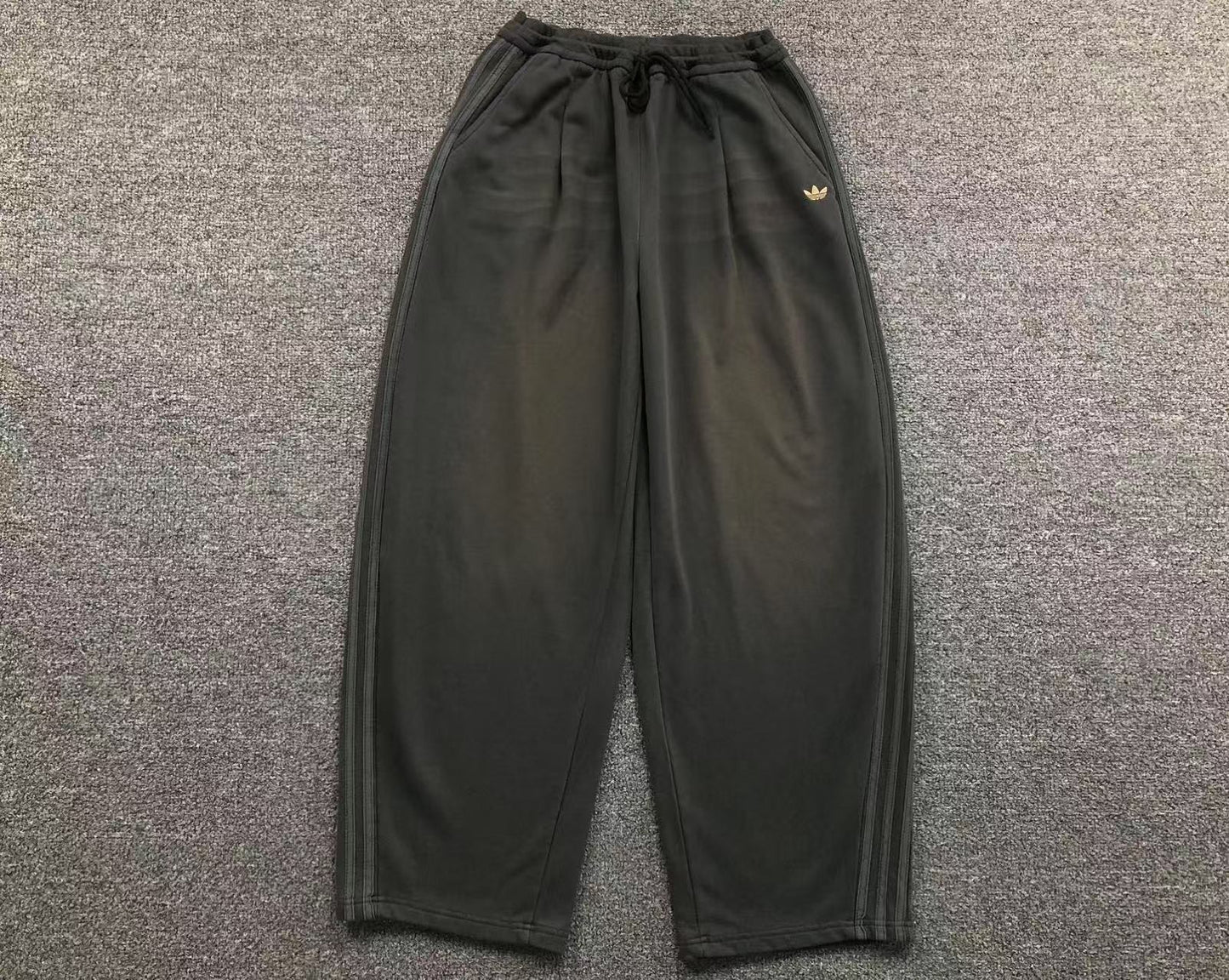 Calça Adidas Clean Wide Track Pants