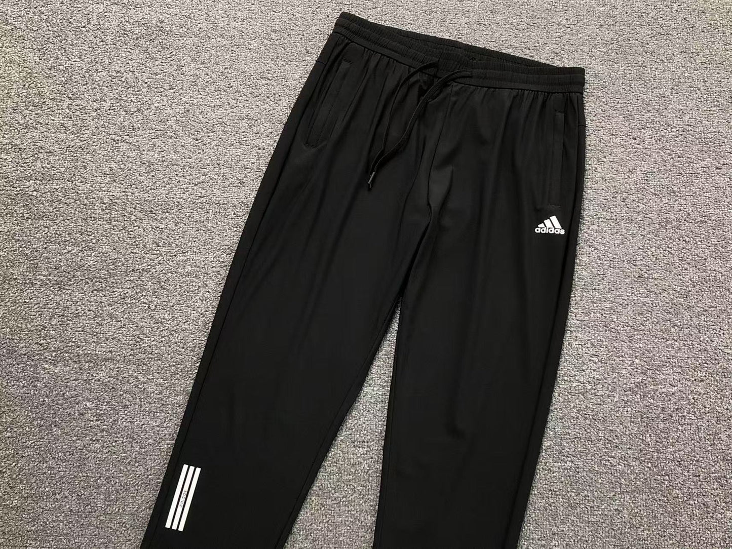 Calça Adidas Performance Tech Jogger