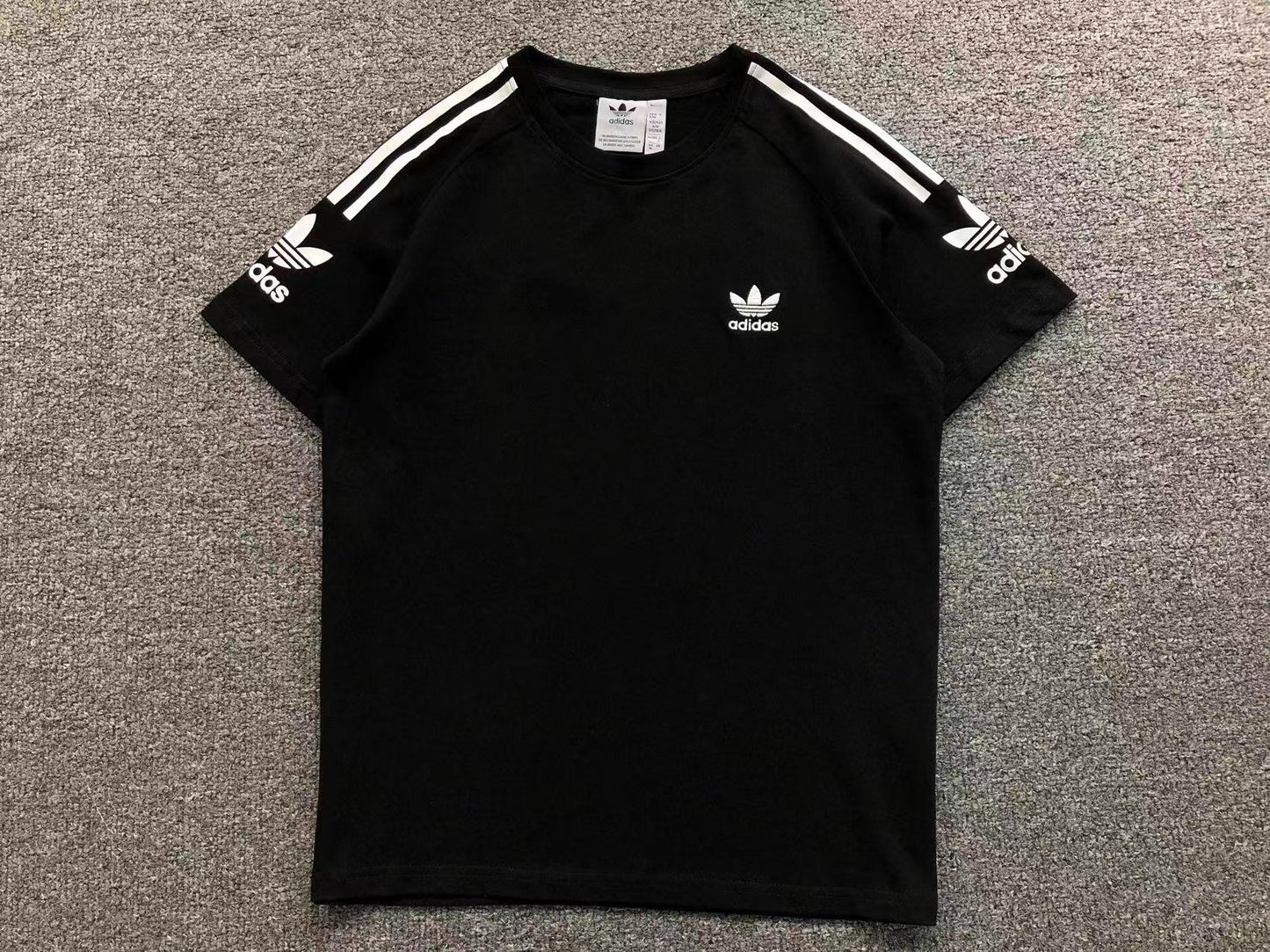 Camiseta Adidas Originals 3-Stripes Shoulder