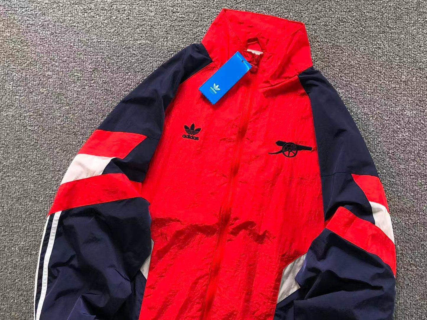 Jaqueta Adidas Arsenal 2000s Edition