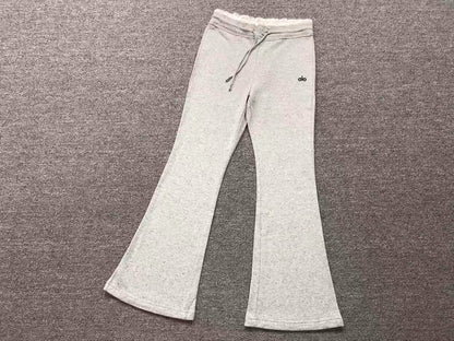Calça elástica ALO moletom flare feminino