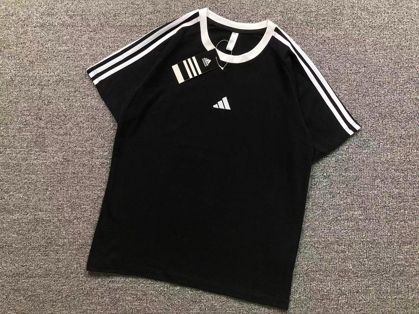 Camiseta adidas Minimal Sport Feminina