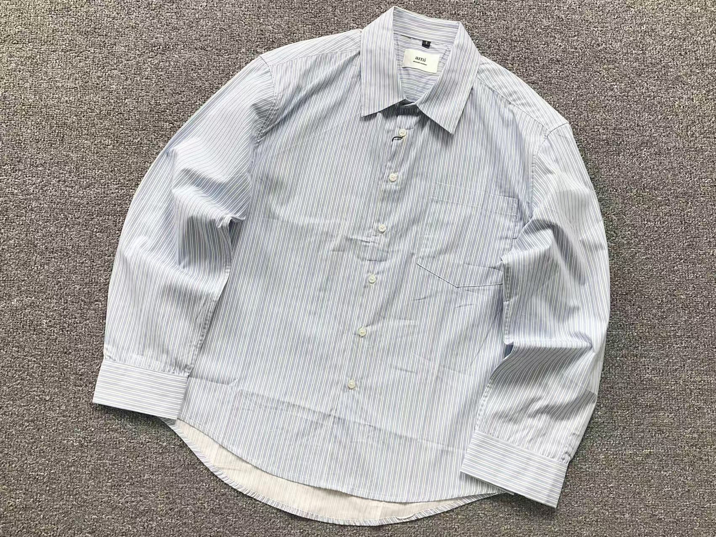 Camisa AMI Paris Clean Stripe Classic