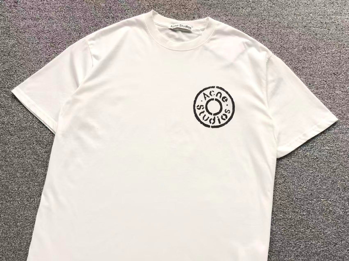 Camiseta Acne Studios Mono Circle Logo