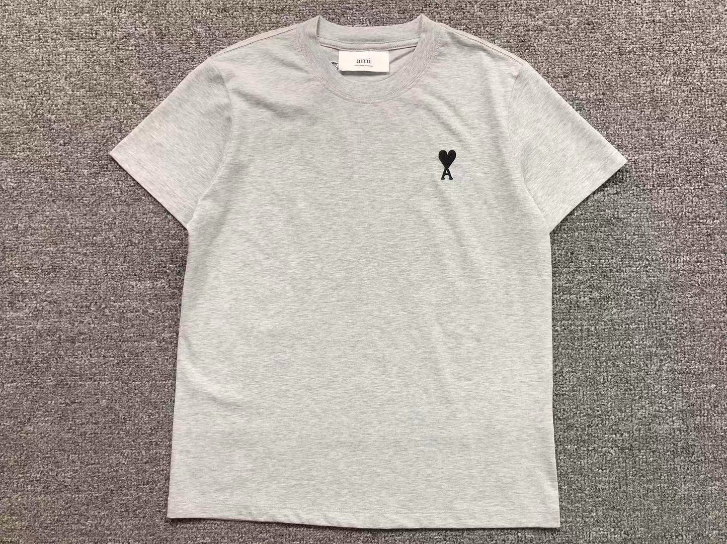 Camiseta AMI Paris Mini Heart Essential