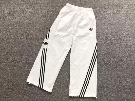 Calça Adidas Utility Track Cargo
