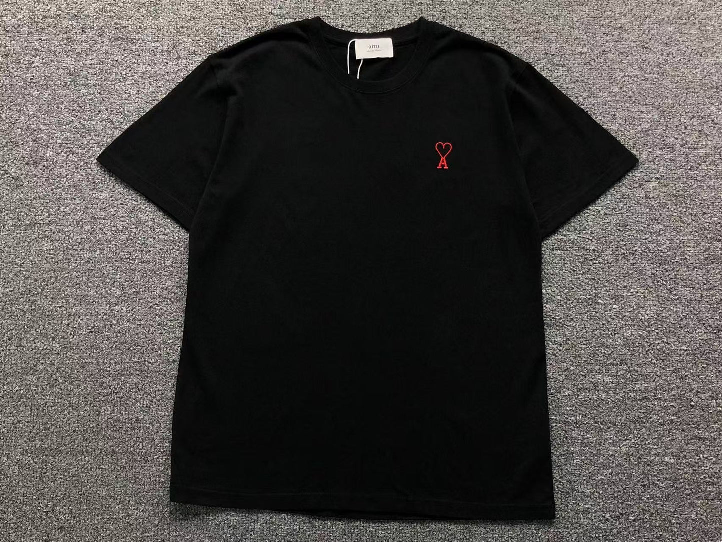 Camiseta AMI Paris Outline Heart Minimal