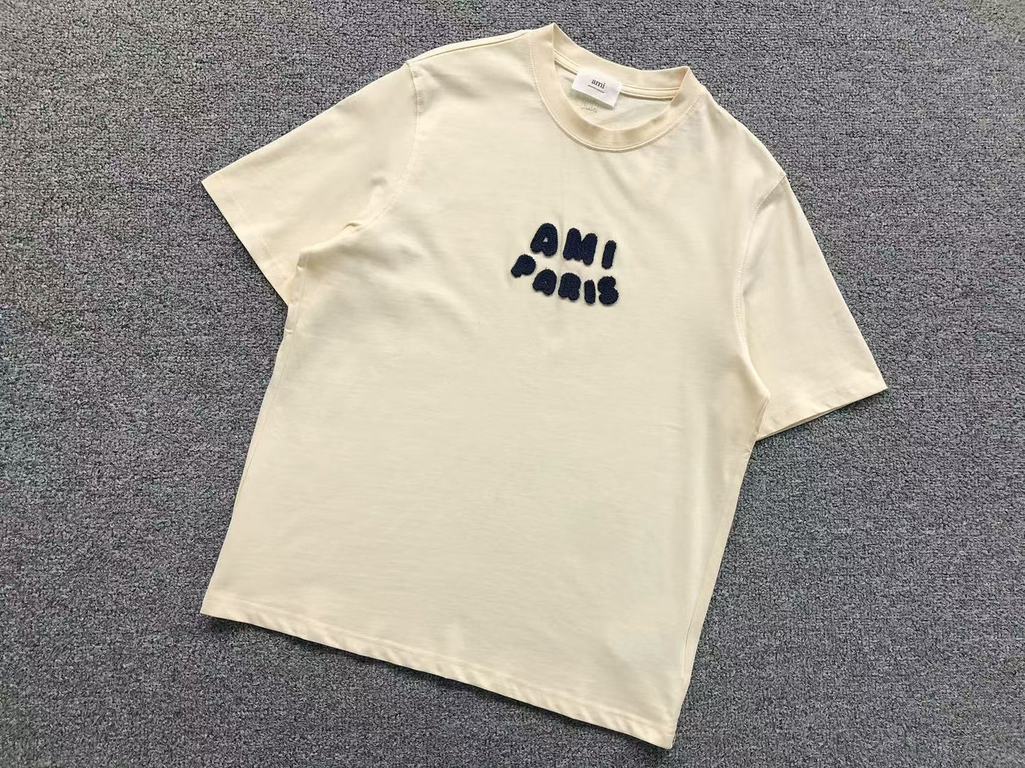 Camiseta AMI Paris Textured Logo Chenille Tee