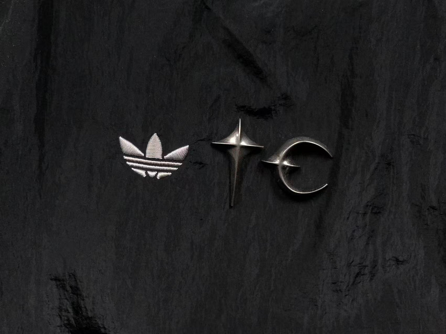 Jaqueta Adidas Darkwave Track Jacket