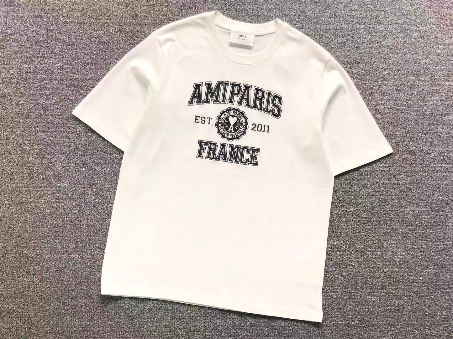 Camiseta AMI Paris Varsity Logo College