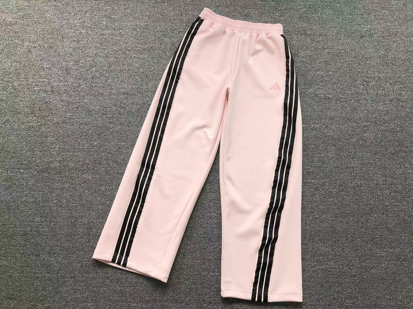 Calça Adidas Luxe 3-Stripes Pants