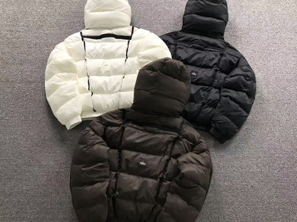 Jaqueta ALO puffer com capuz Feminino
