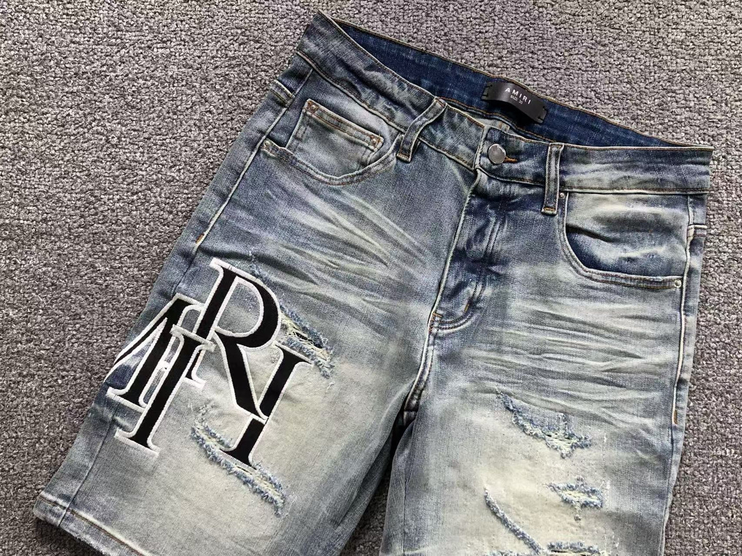 Bermuda Jeans AMIRI Distressed Monogram