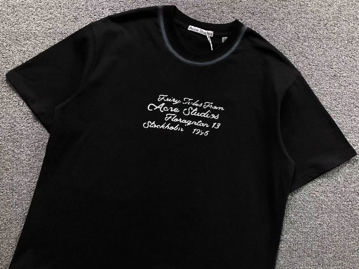 Camiseta Acne Studios Floralgatan 13