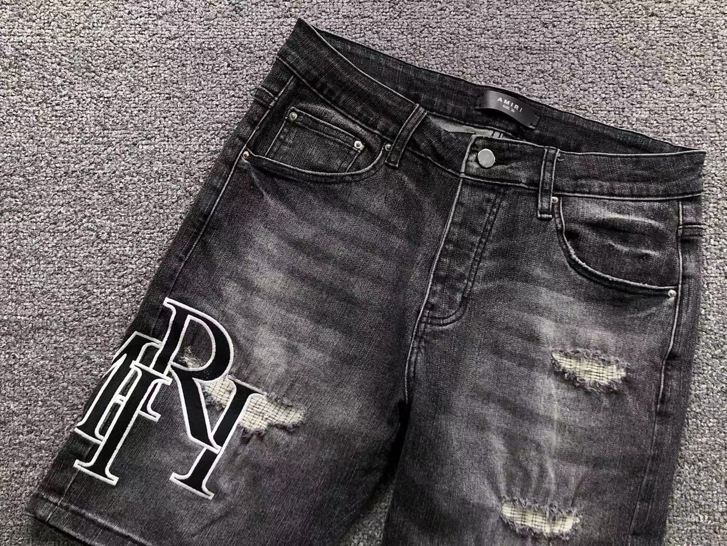 Bermuda Jeans AMIRI Distressed Core