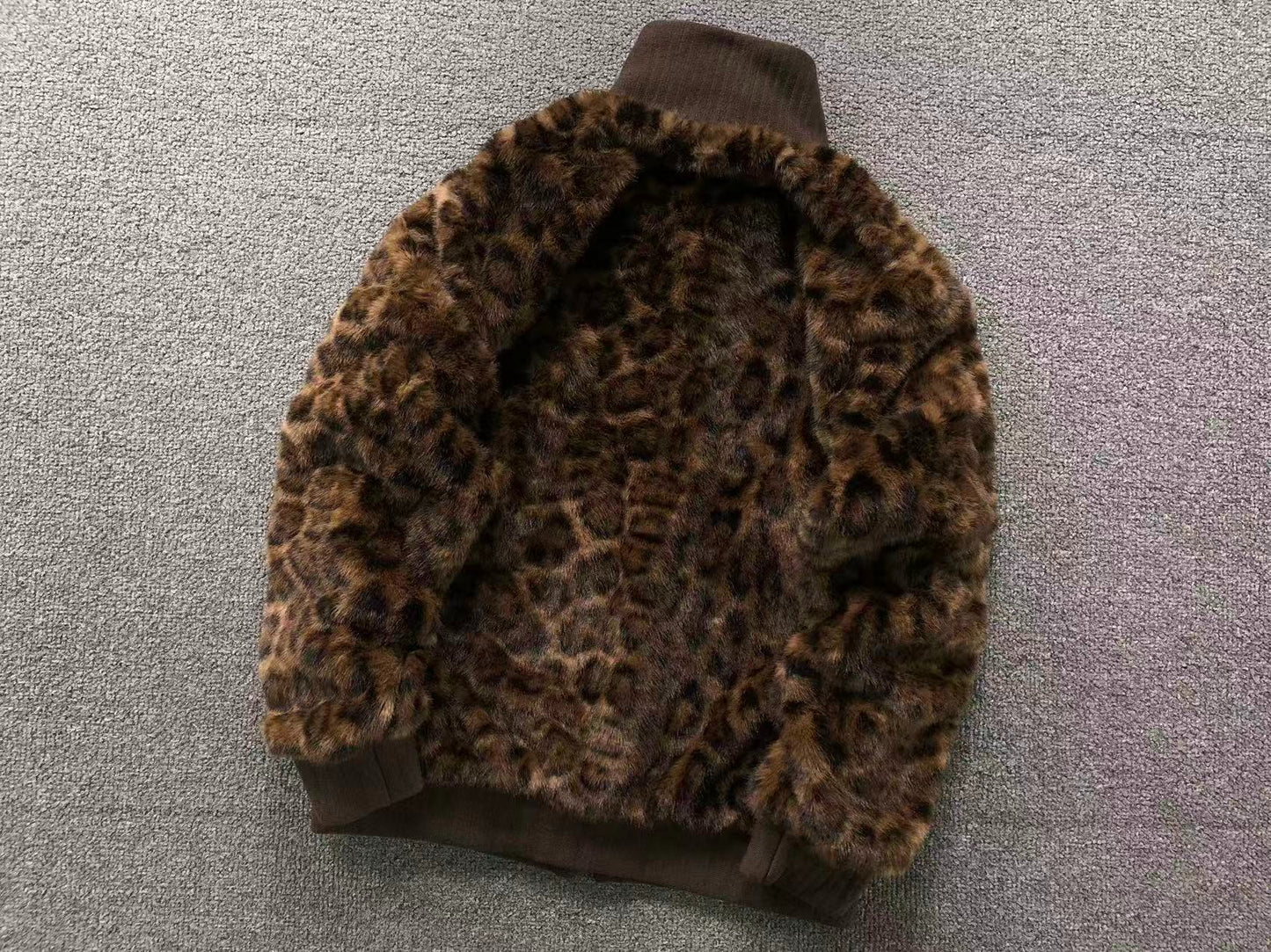 Jaqueta Adidas Leopard Faux Fur Jacket