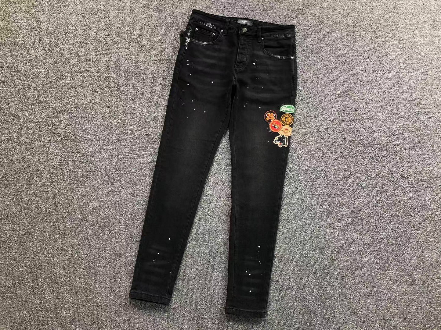 Calça AMIRI Patch Badge Black Denim