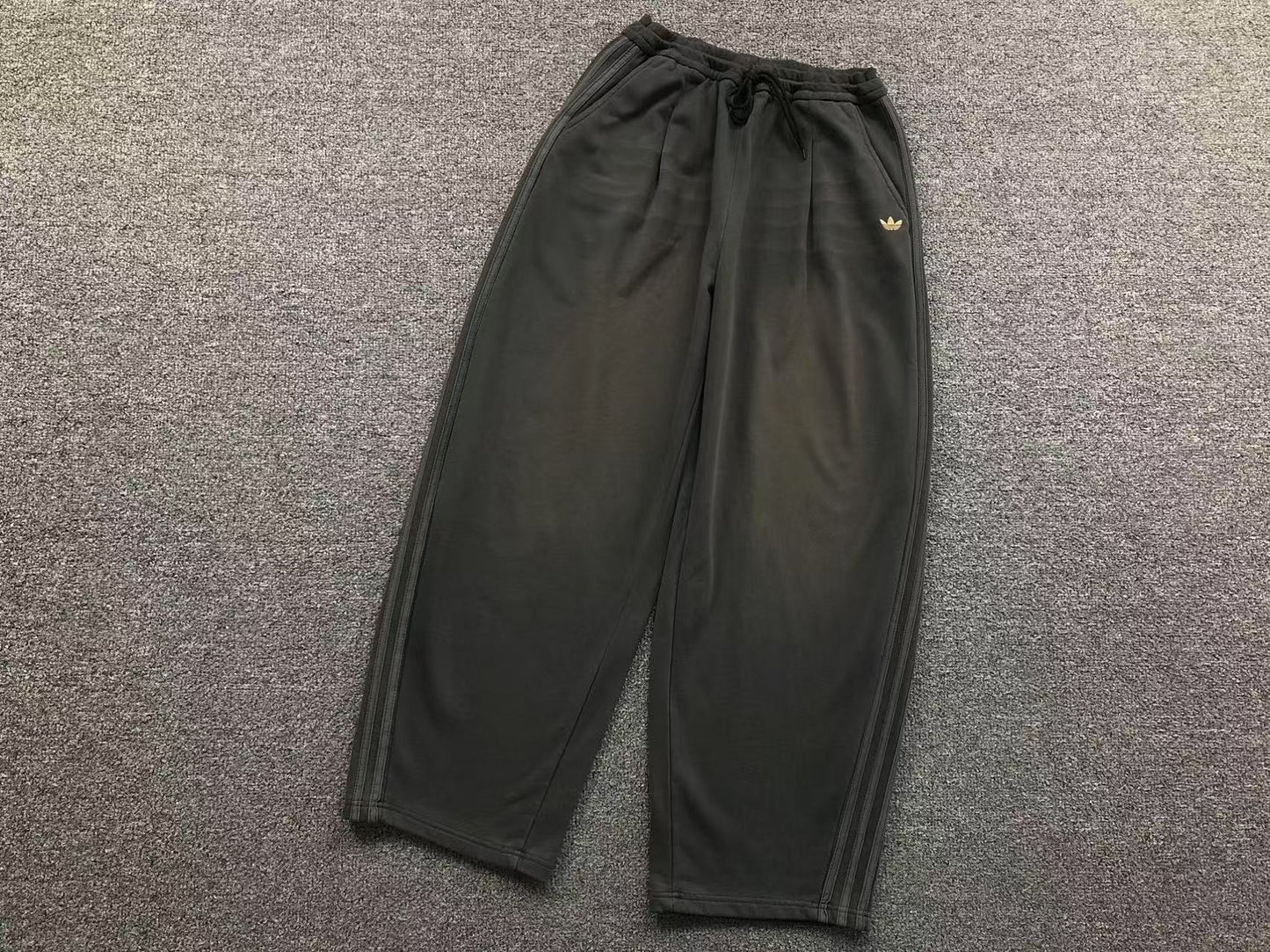 Calça Adidas Clean Wide Track Pants