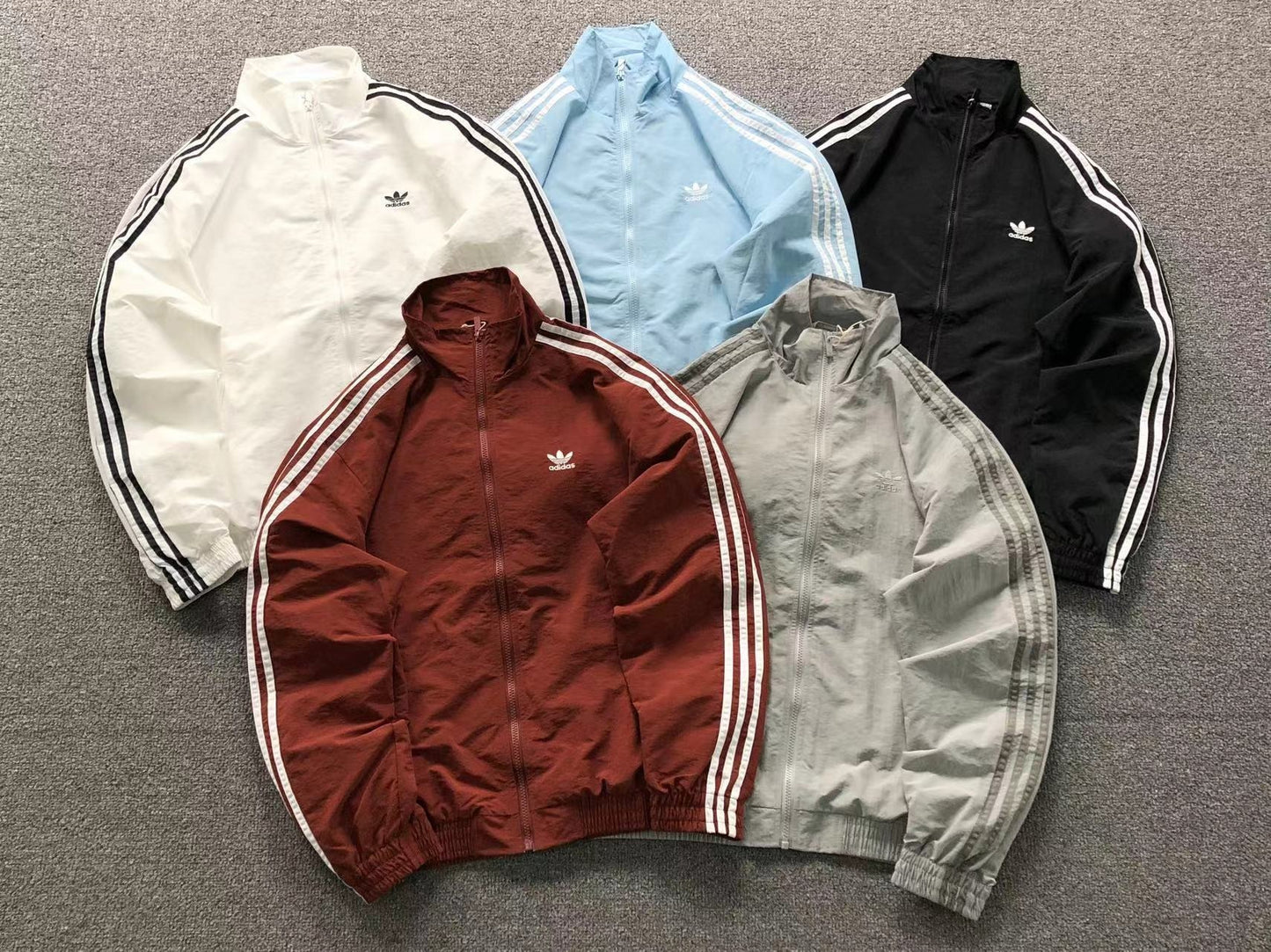 Jaqueta Adidas Archive Silent Motion Windbreaker