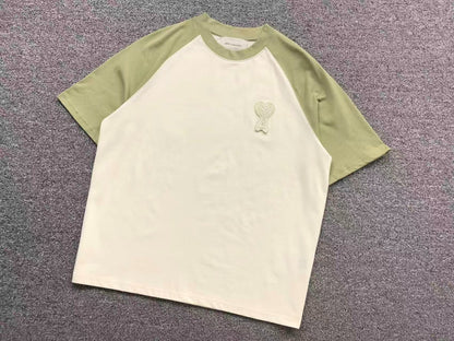 Camiseta AMI Paris Raglan Logo Coração