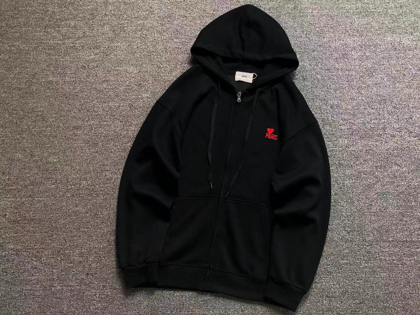 Moletom AMI Paris com Zíper Logo Coração Paris