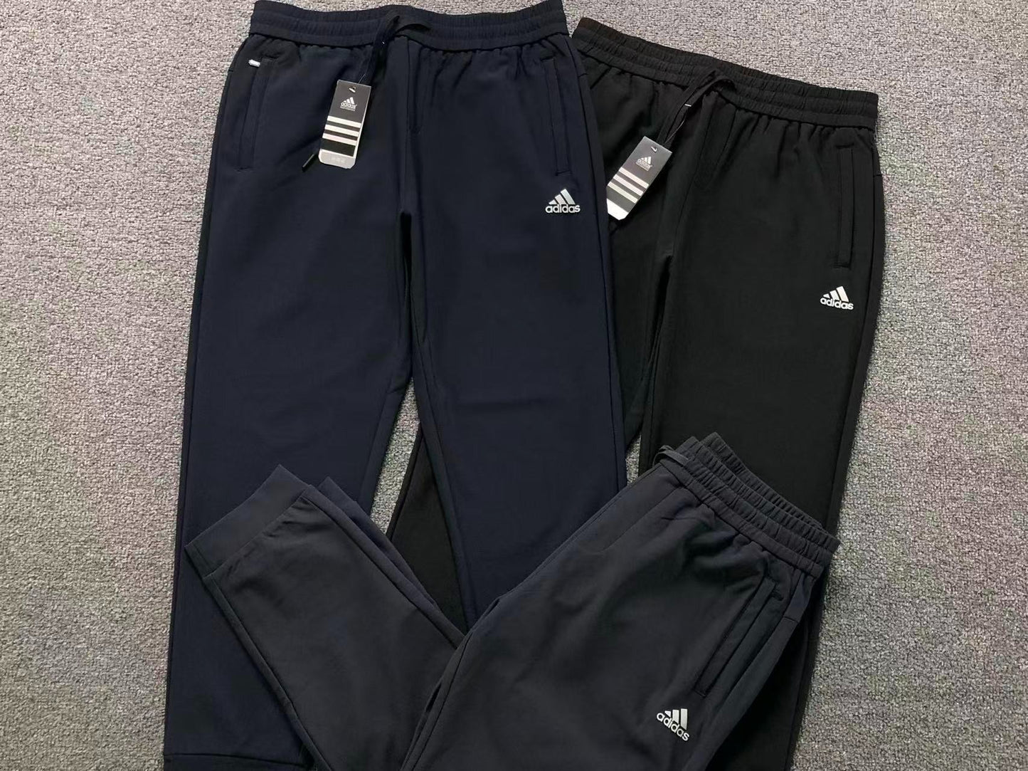 Calça Adidas Essential Slim Pants