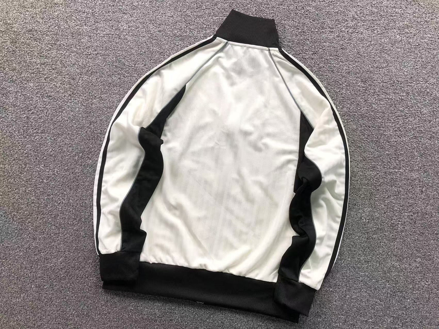Moletom Adidas Euro Track Style