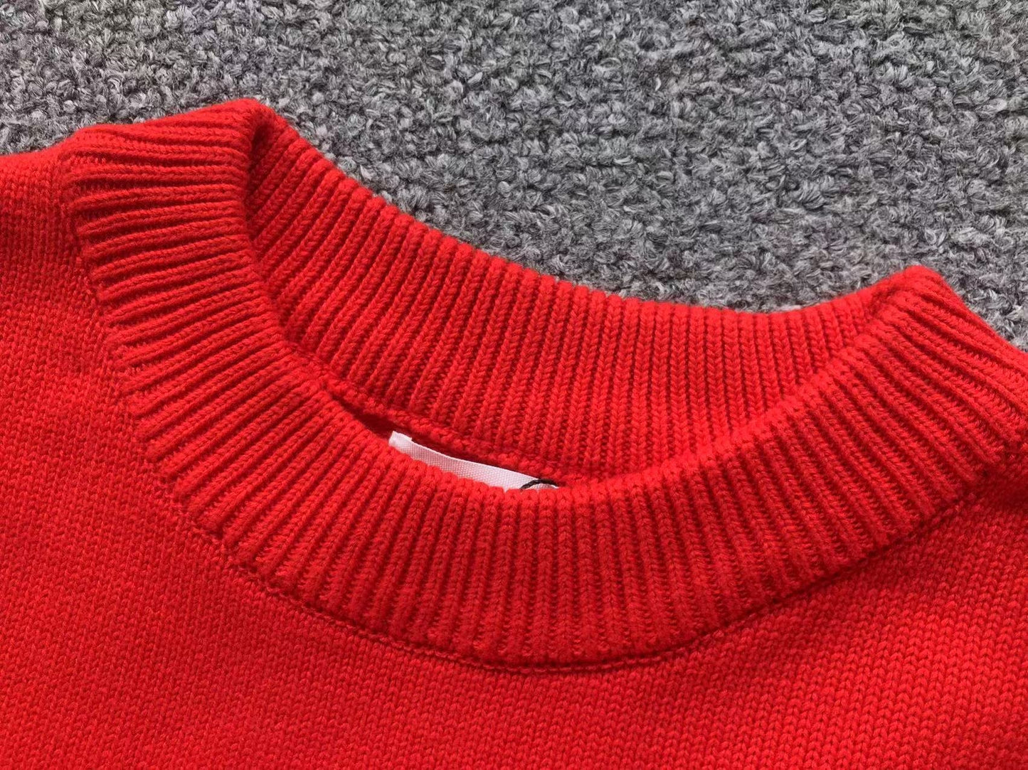 Suéter AMI Paris Heart Logo Vermelho