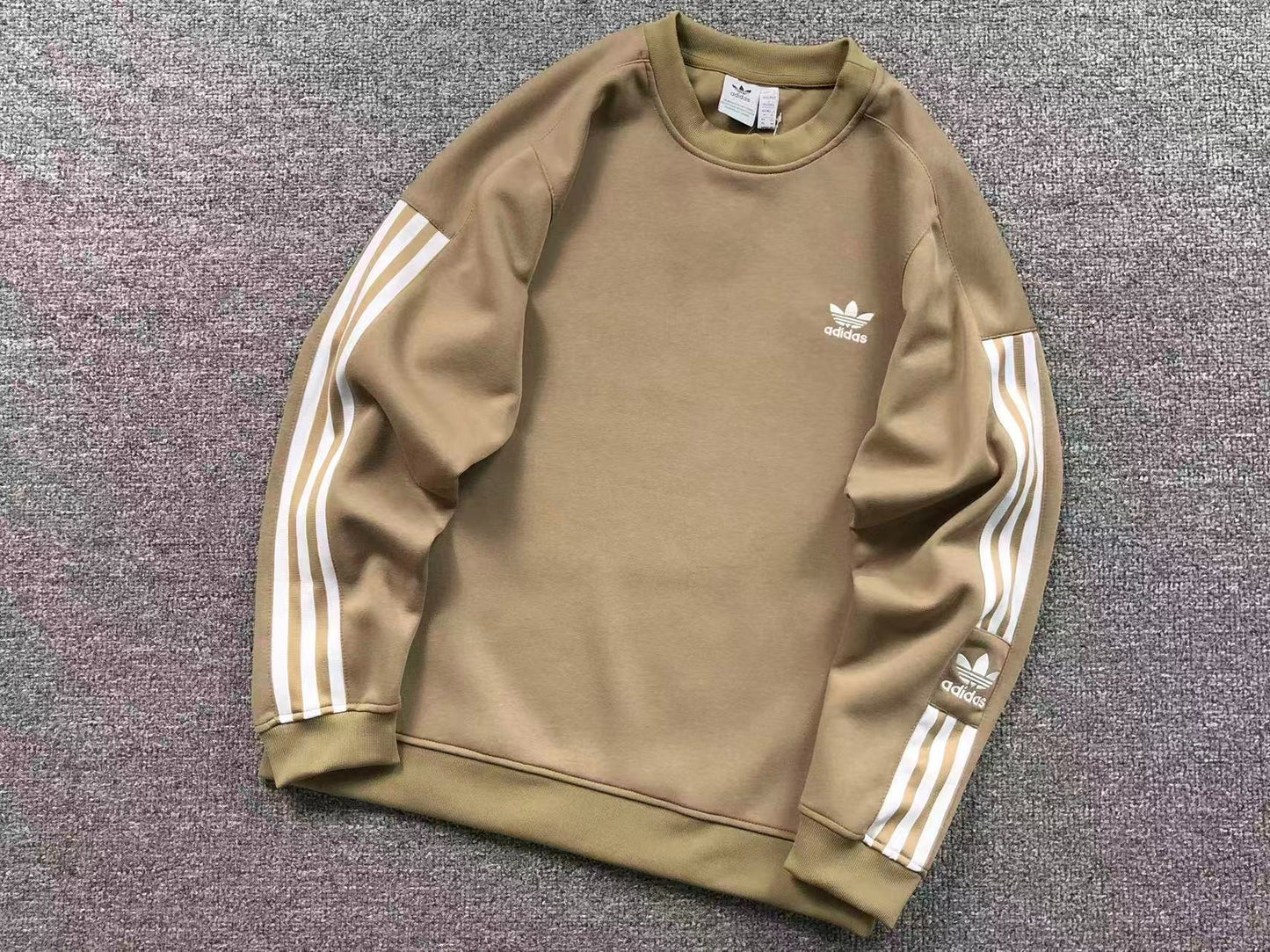 Moletom Adidas Originals Crewneck Vintage Stripes