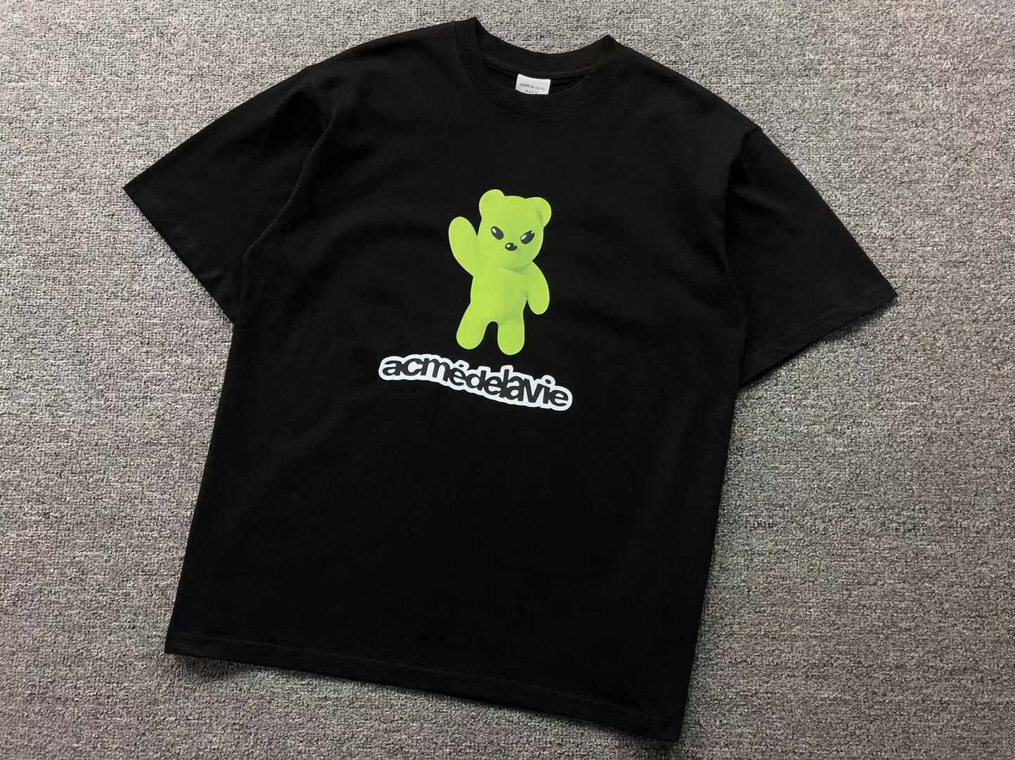 Camiseta ADLV Neon Bear Graphic Tee