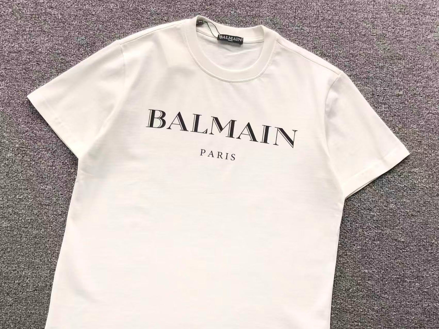 Camiseta Balmain Paris Minimal