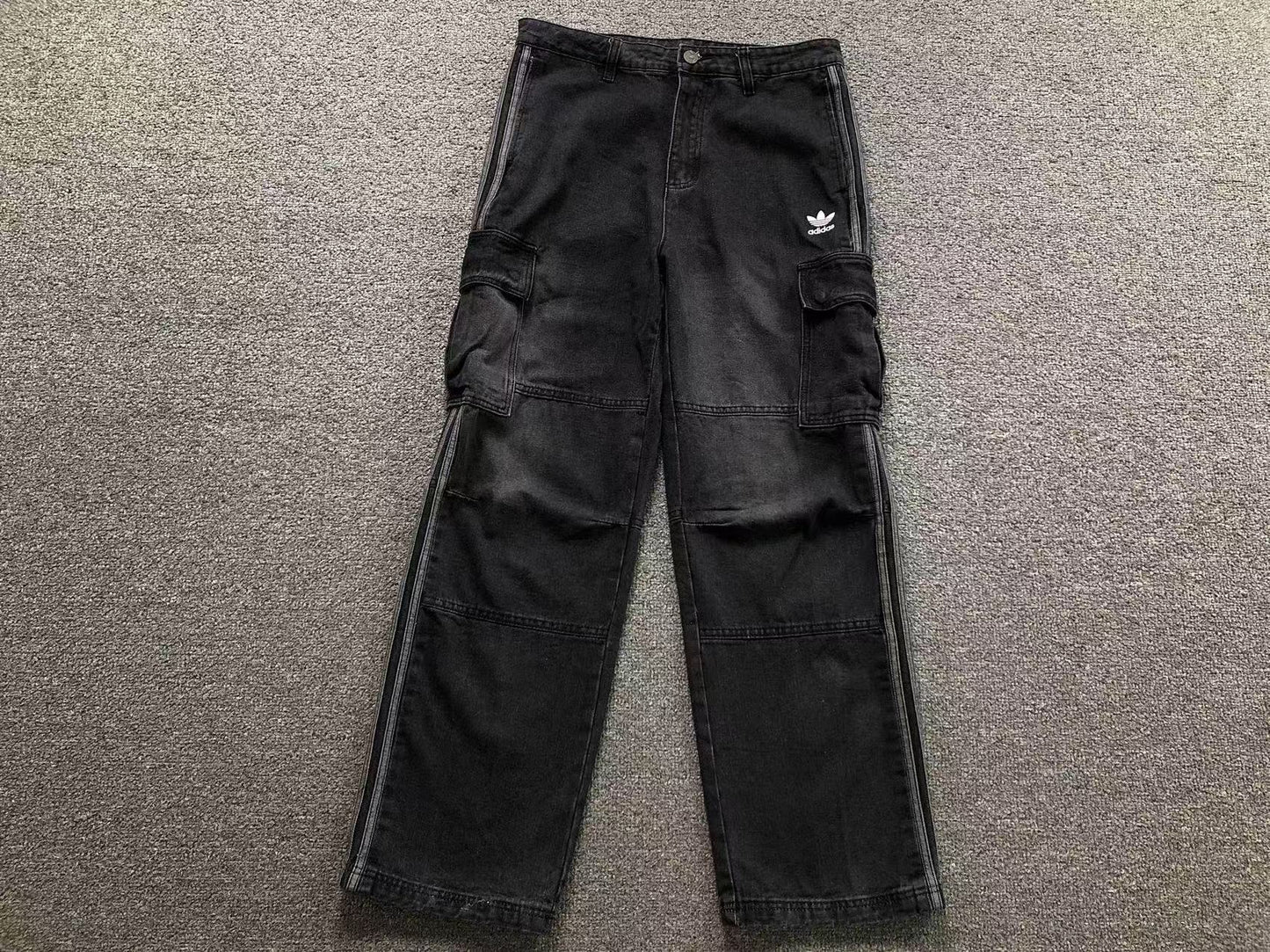 Calça Adidas Utility Cargo Denim 3-Stripes