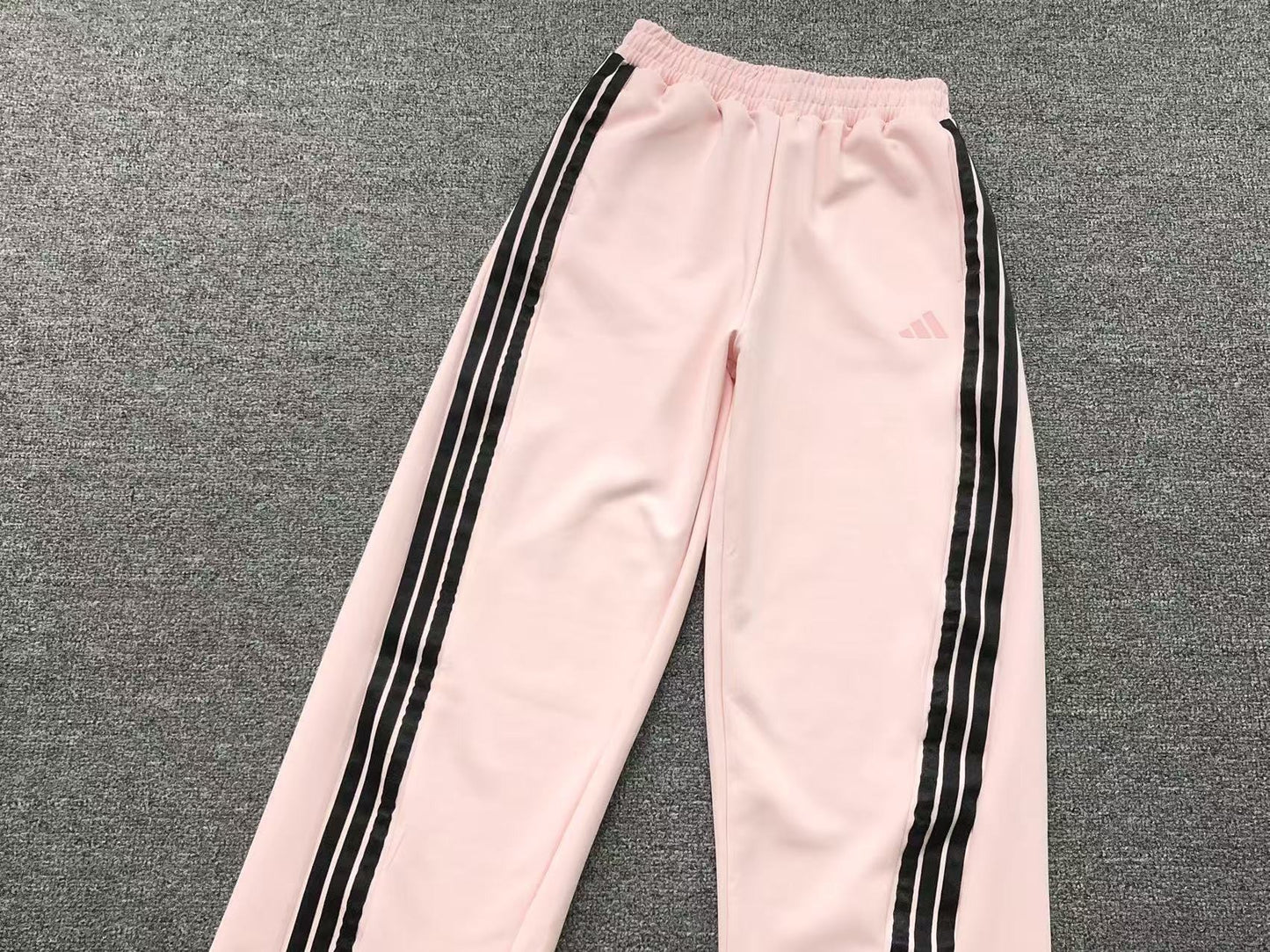 Calça Adidas Luxe 3-Stripes Pants