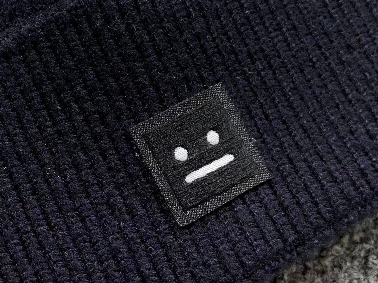 Touca Acne Studios Face Patch