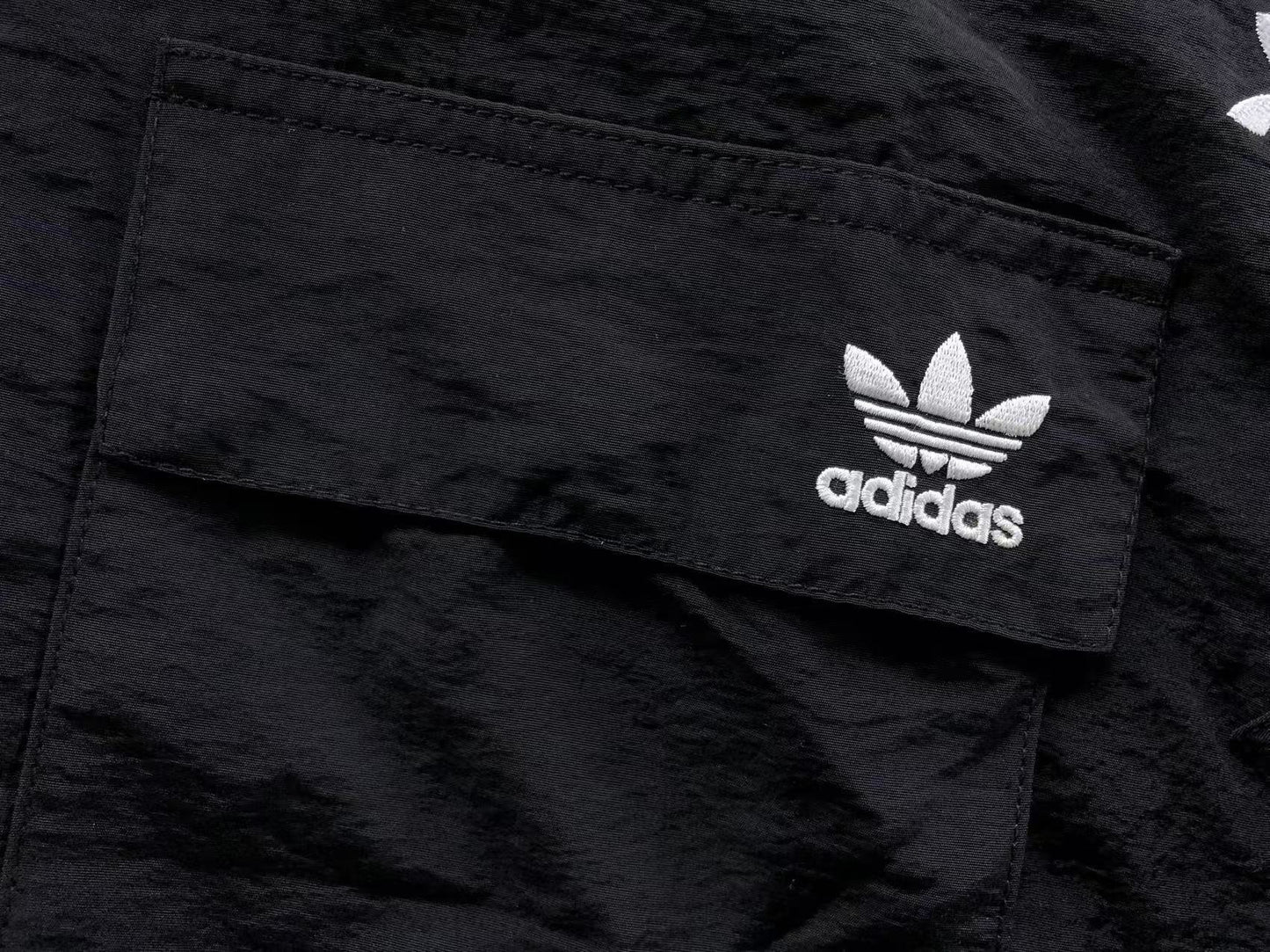 Jaqueta Adidas Feminina Y2K