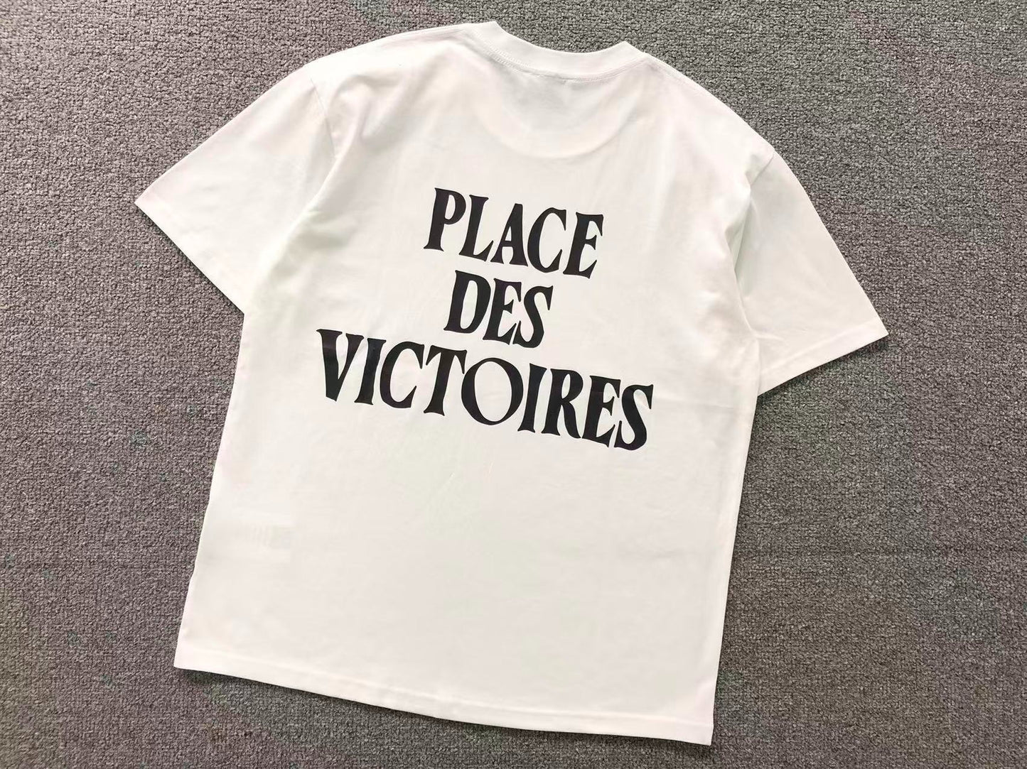 Camiseta AMI Paris Place des Victoires