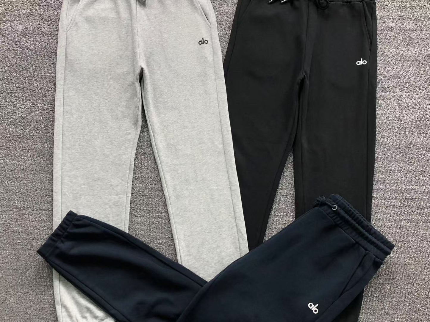 Calça elástica ALO moletom