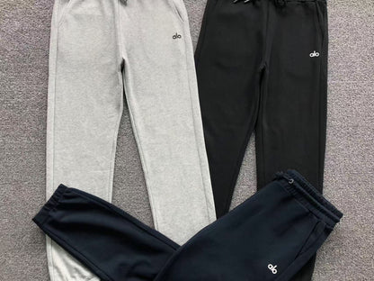 Calça elástica ALO moletom