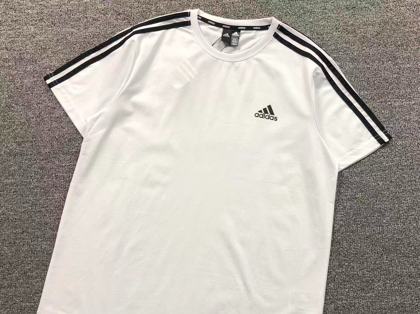 Camiseta Adidas Active Wear 3 Stripes