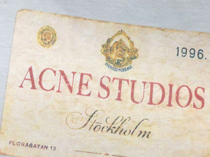 Camiseta Acne Studios Antique 1996 Label Tee