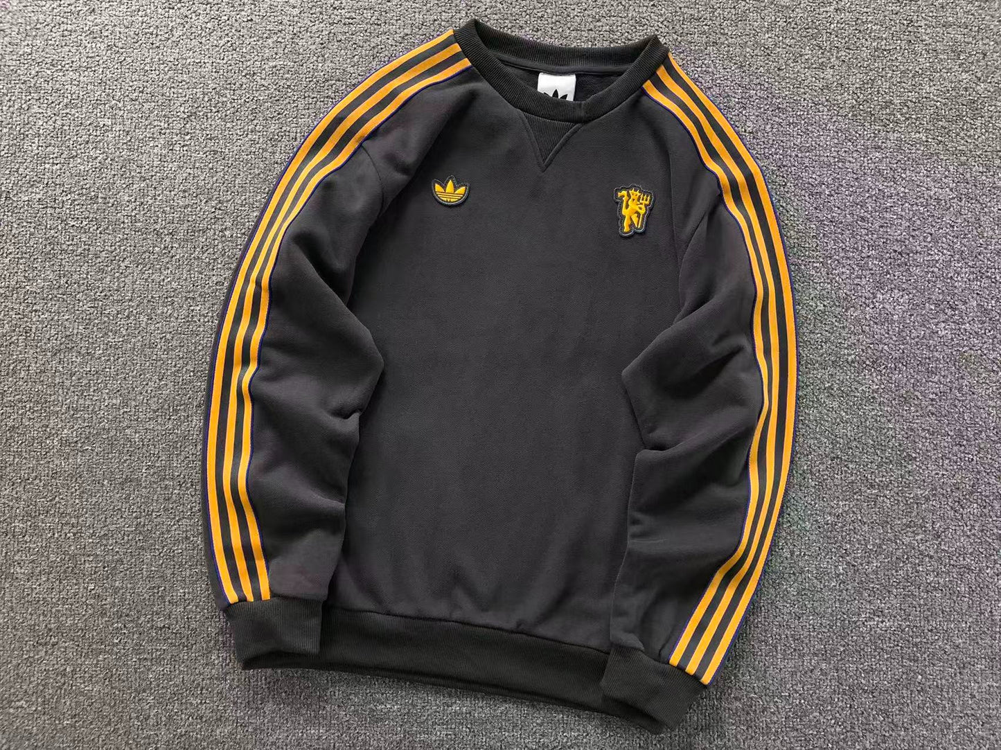 Moletom Adidas Collab Britannic Crewneck