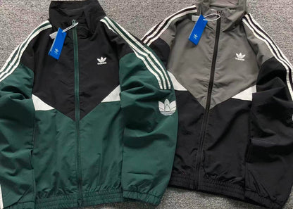 Jaqueta Adidas Chevron Windbreaker Archive